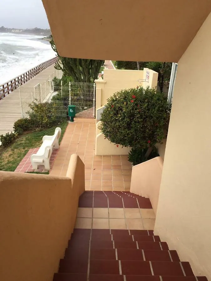 דירות אסטפונה Casa Cachita-En 1ª Linea De Playa 0*,  ספרד