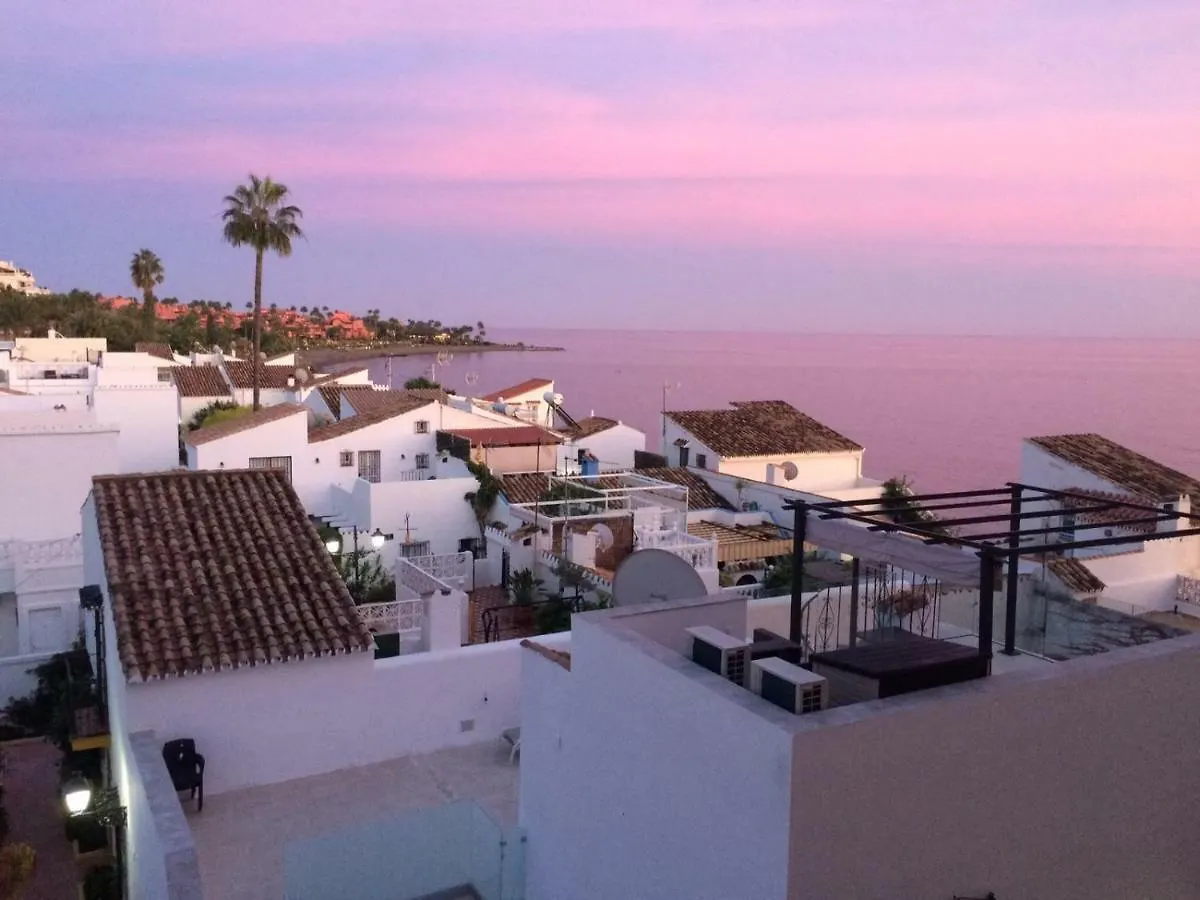 Apartamento Casa Cachita-En 1ª línea de playa Estepona